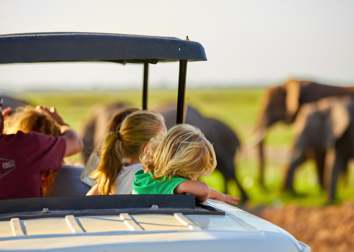 famille en safari tanzanie