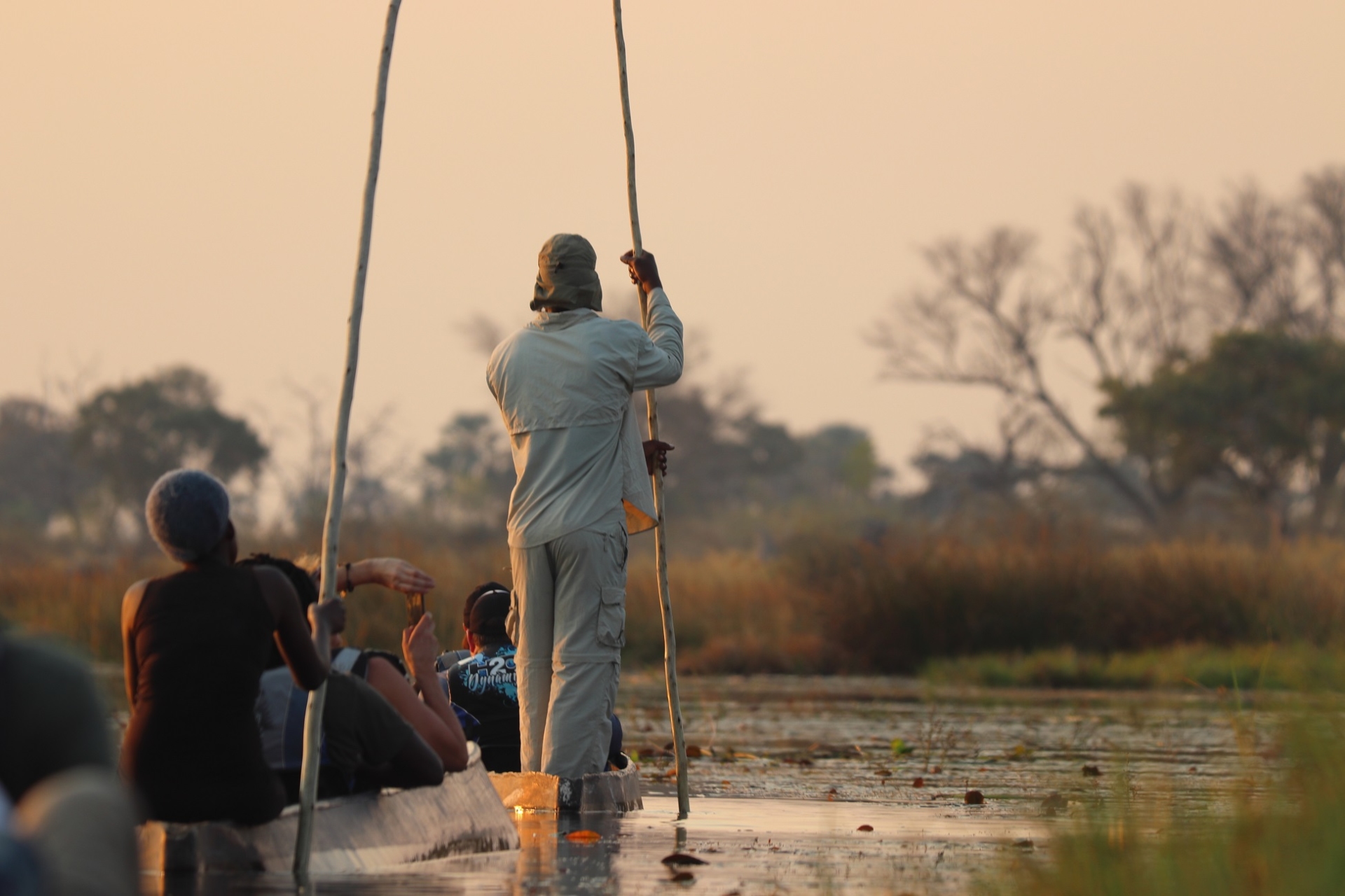 safari canoe tanzanie